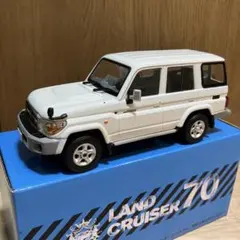 Toyota Land Cruiser 70 Series カタログセット 3点 - メルカリ