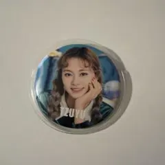 TWICE ツウィ celebrate缶バッチ - メルカリ