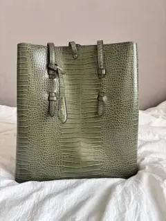 【美品】Ungrid クロコシンストリングフラップ 縦長トート