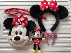 ミニーマウス カチューシャ パスケース ポシェット キーホルダー ディズニー