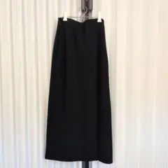 ブラック タイトスカート スリット入り