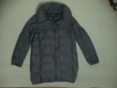 105686 ユニクロ　ウルトラライトダウンEXTRA WARM グレー　L