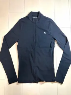 【新品未使用】Abercrombie & Fitch トップス