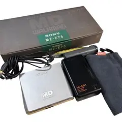 【動作確認済】SONY MDウォークマン MZ-E75 シルバー ケース付きのサムネイル