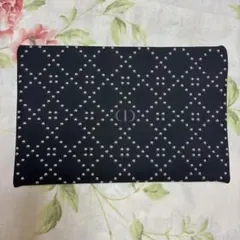 クリスチャンディオール　ノベルティ　ポーチ