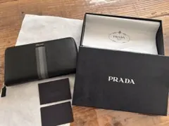 PRADA ブラックレザー 長財布