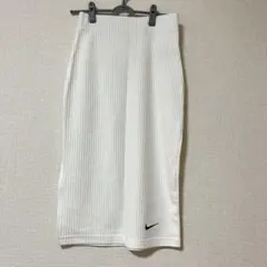 【未使用タグ付き】Nike リブタイトスカート　刺繍ロゴのサムネイル
