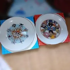 ★非売品★新品★ONE PIECE 麦わらの一味　陶器絵皿 1枚　赤
