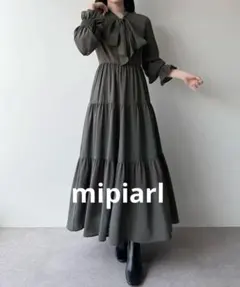 《美品》ボウタイ　ティアードマキシ丈ワンピ　L