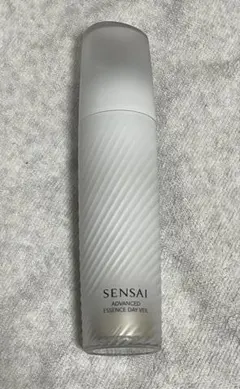 SENSAI　センサイ　日中用美容液　エッセンスデイヴェール　40mlのサムネイル