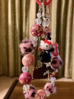 ハローキティ キーホルダー レア制服姿 旅行バージョン　1点もの