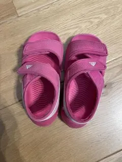 adidas ピンク サンダル　14センチ