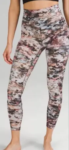 lululemon パンツ