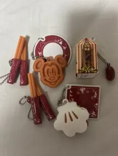 【ディズニー】 パークフード カプセルトイ ガチャガチャ　4点＋ユニバ1点