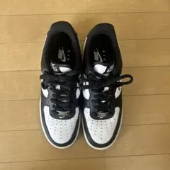 NIKE AIR FORCE 1 ブラック ホワイトのサムネイル