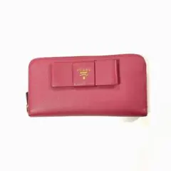 良品　PRADA プラダ　財布　ピンク　箱付き