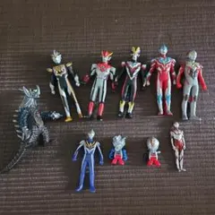 d*2様 ウルトラマン 怪獣 ソフビ ミニフィギュア まとめ - メルカリ
