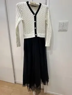 Apuweiser riche ケーブルカーデドッキングワンピース