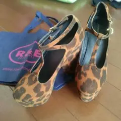 R&E チャンキーヒール パンプス ヒョウ柄