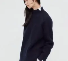 美品　ユニクロ +J プレミアムラムケーブルハイネックセーターのサムネイル
