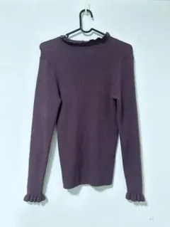 リブ編みパープルセーター 長袖 フリル袖