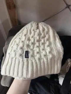 Patagonia ケーブル編みニット帽 アイボリー