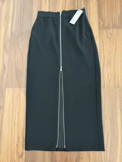 新品タグ付き　GU フロントジップナローロングスカートQ ジーユー
