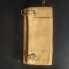 DAKOTAイエロー レザー 財布 スナップボタン付き 味ありレザー