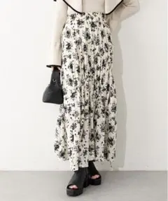 Chico 花柄アシメドロストボリュームスカートのサムネイル