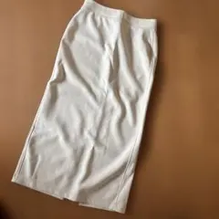 uniqloナロースカート