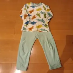 恐竜柄モコモコパジャマ　130センチ