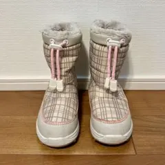 子ども用スノーブーツ ベージュとピンク