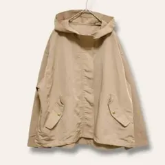 【ジーユー】マウンテンパーカー　ベージュ　L　金ボタン　撥水　人気　美品