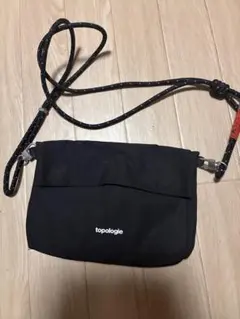 MUSETTE ショルダーバッグ ブラック 蜂モチーフ 新品未使用 - メルカリ