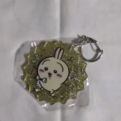 うさぎ　映画ちいかわ　ラメアクリルキーホルダー