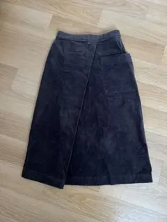 ダークグレー コーデュロイスカート　ブラウン