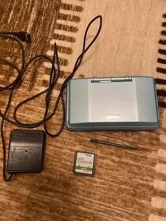ニンテンドーDS 水色 本体と付属品