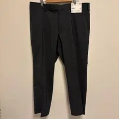 未使用品　ユニクロ感動パンツ　ダークグレー　XLサイズ　股下約67cm