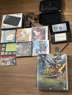 任天堂　3DS LL 黒本体とゲームソフト11本セット、攻略本、SD、タッチペン