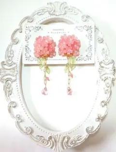 桜満開　スワロフスキーチャーム　ピアスorイヤリング