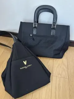 Valentinoブラック キルティング ハンドバッグ - メルカリ
