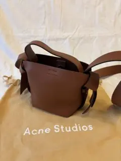 ACNE STUDIOS musubi micro bag ブラウンのサムネイル