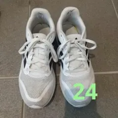 adidas スニーカー サイズ24のサムネイル