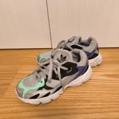 adidas ファルコン キッズ　20cm