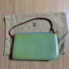 Item thumbnail for item 89588482-841f-4894-8bb6-1245aa87a283