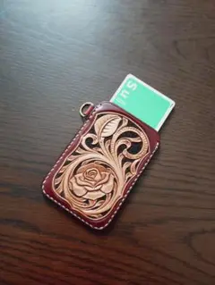 パスケース　フラワーカービング　ローズ　本革