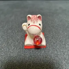 陶器製 馬のフィギュア ボール付き　風水　午年　2026年 開運招福