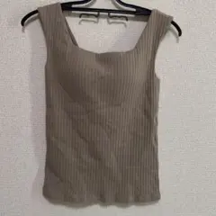 UNIQLO リブタンクトップ カップ付き ブラウン S