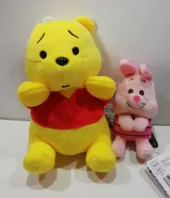 ディズニーストア くまのプーさん ピグレット 雪だるま キーチェーン