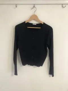GU カーディガン 黒　ショート丈　裾フリル　未使用品